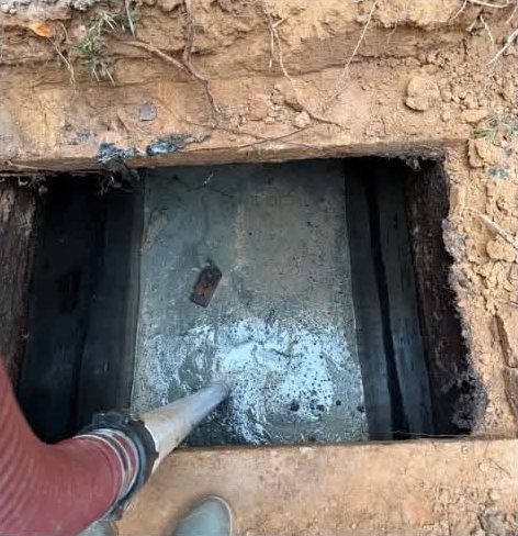 Septic tank pumping